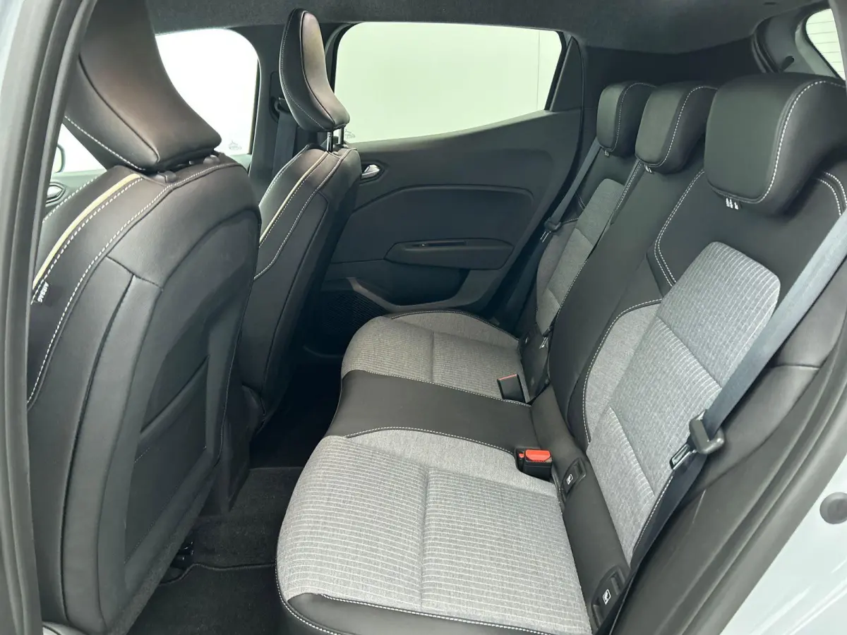1.0 TCe 90 GPF techno PRIVATE LEASE vanaf € 434 pm*
