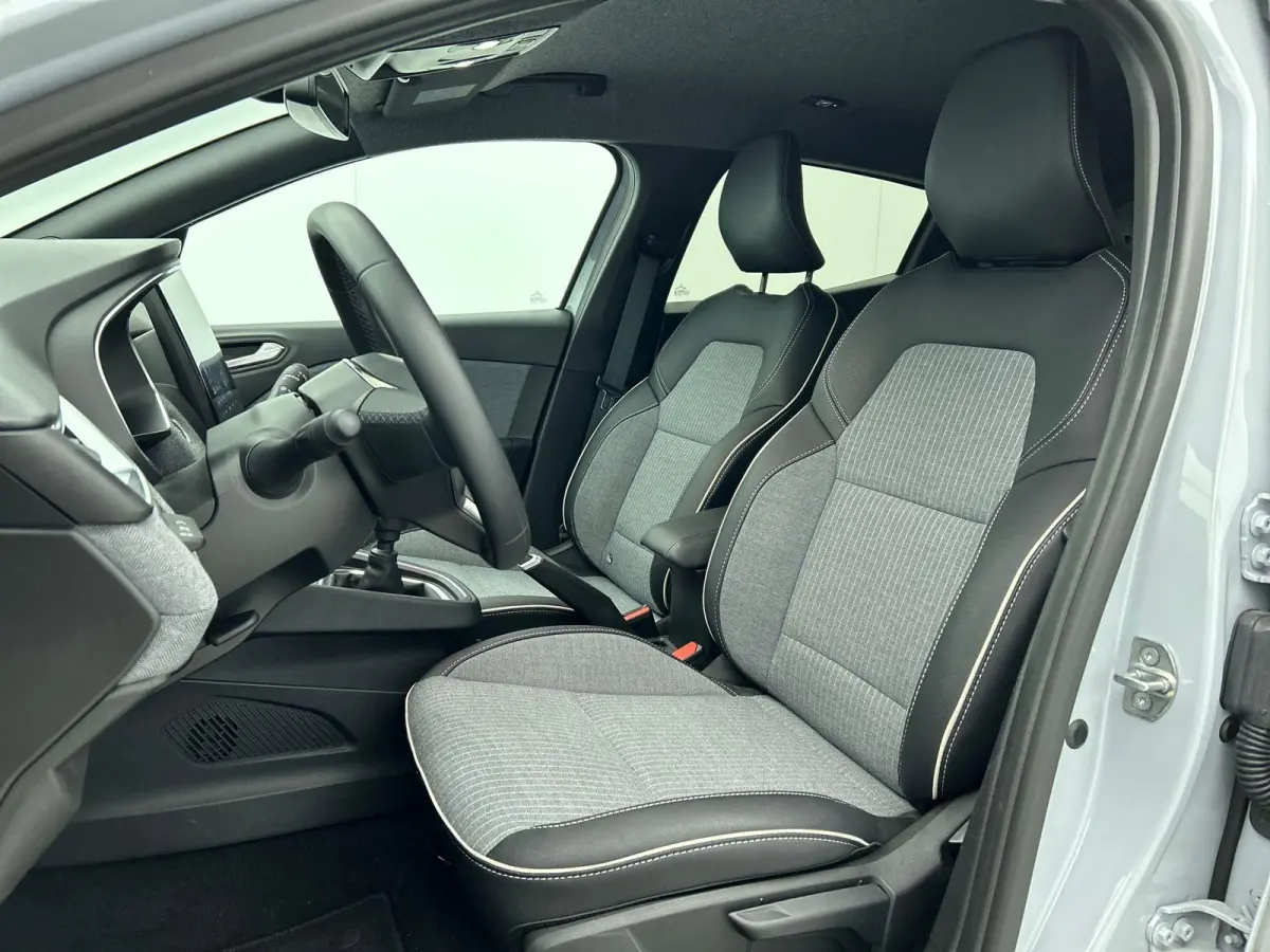 1.0 TCe 90 GPF techno PRIVATE LEASE vanaf € 434 pm*