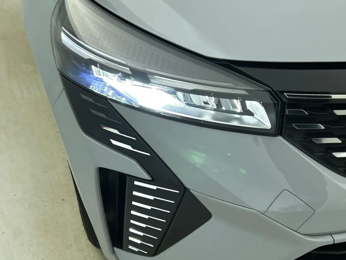 1.0 TCe 90 GPF techno PRIVATE LEASE vanaf € 434 pm*