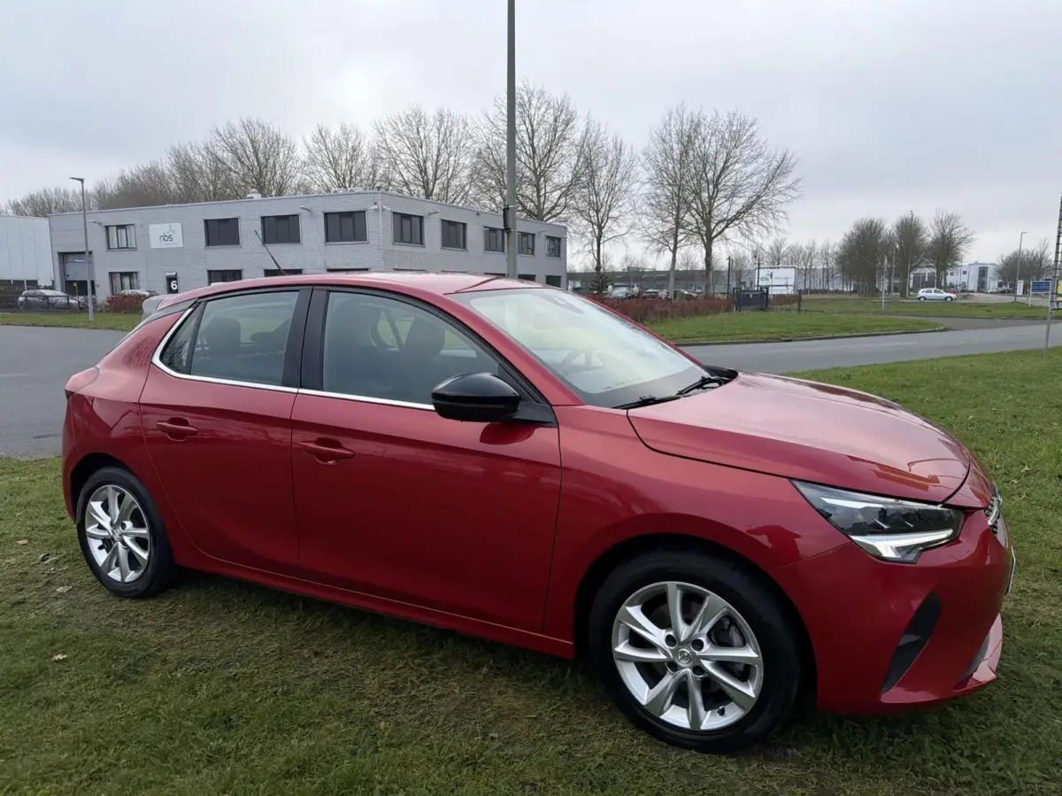1.2 Elegance - AUTOMAAT/CARPLAY/LED/CAMERA/NAP