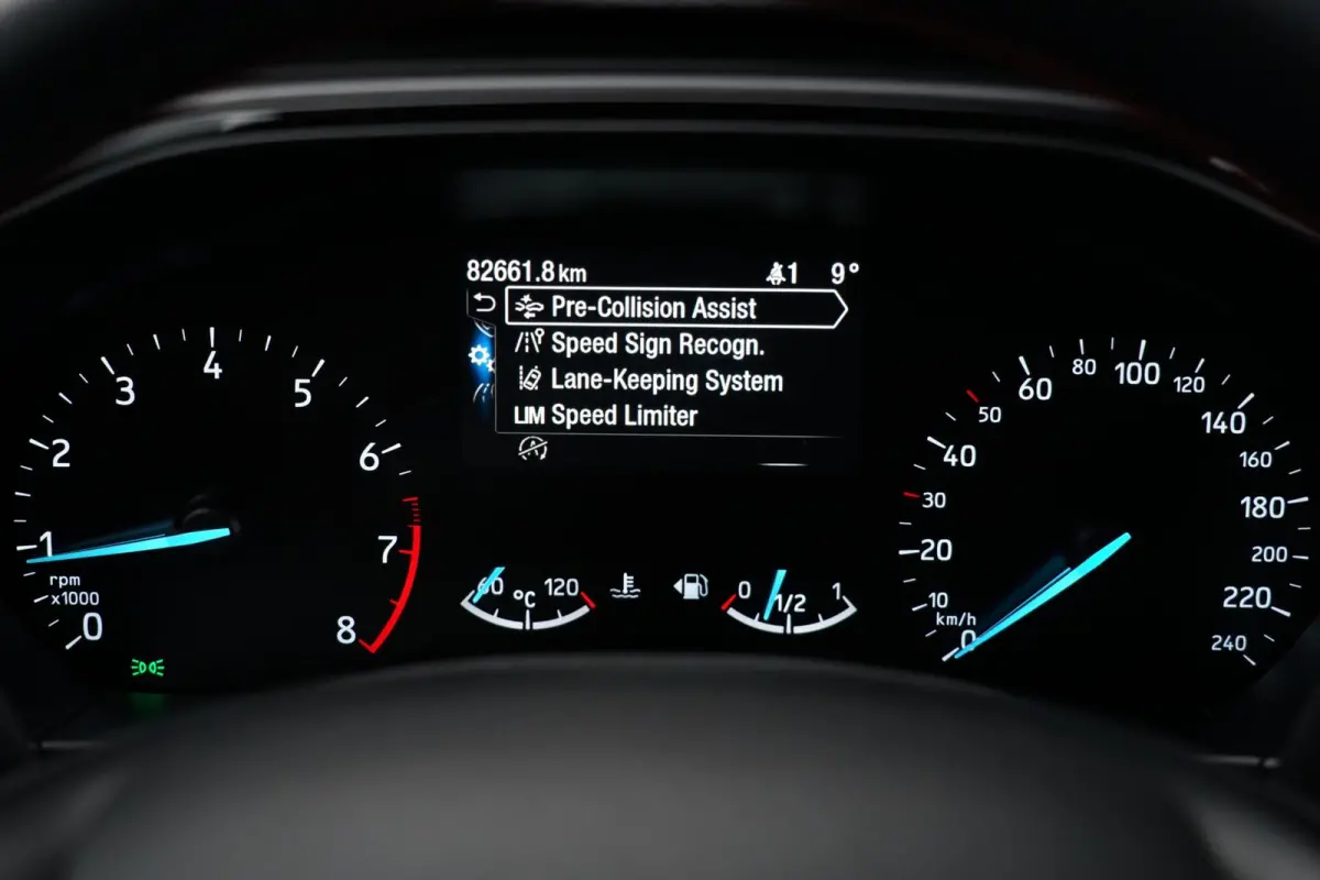 1.0 EcoBoost Hybrid ST Line Business, stoelv.