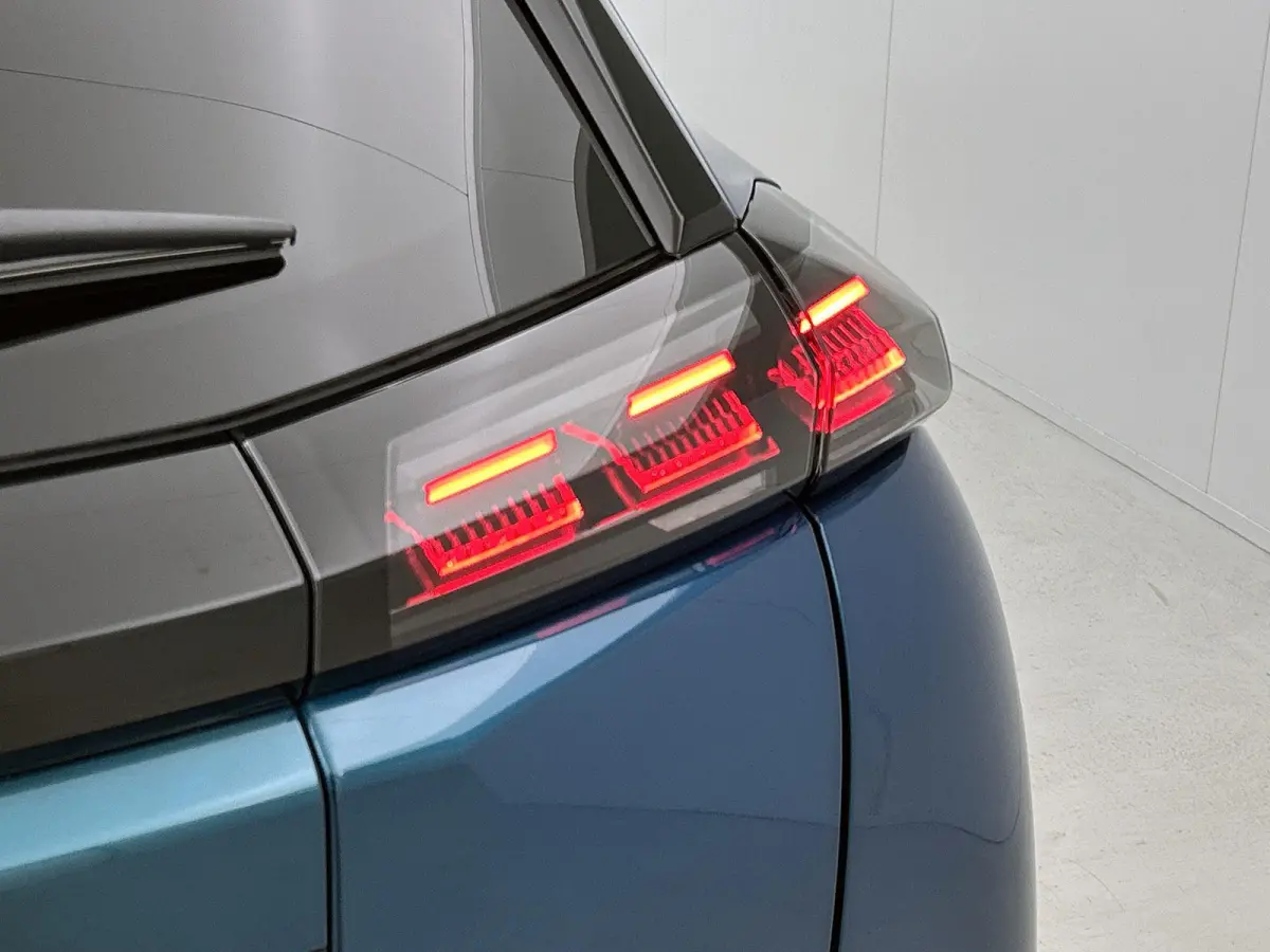 EV Business 54 kWh 156pk Automaat | 8 JAAR GARANTIE | NIEUW | SNEL LEVERBAAR | 3 Fase | Navigatie | Climate Control | Cruise Control | LED | Apple Carplay/Android Auto |