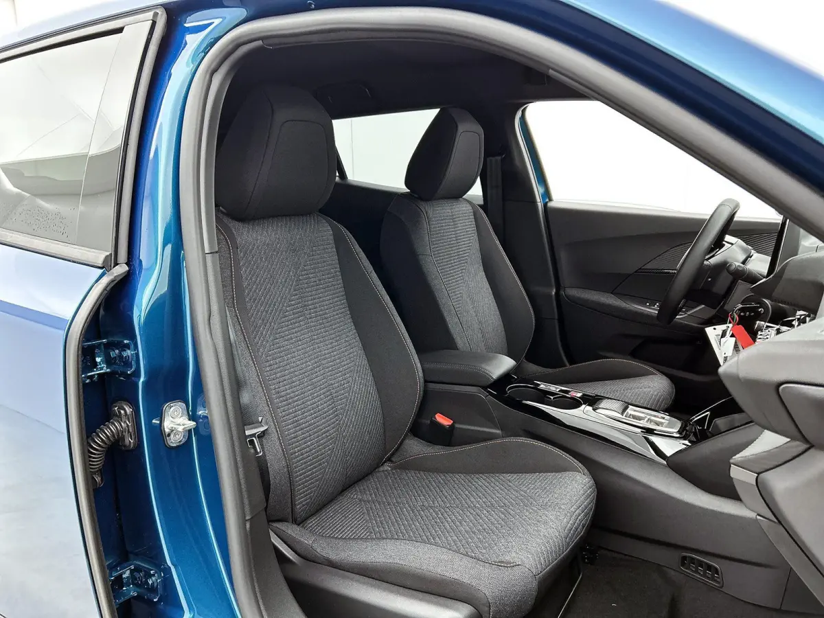 EV Business 54 kWh 156pk Automaat | 8 JAAR GARANTIE | NIEUW | SNEL LEVERBAAR | 3 Fase | Navigatie | Climate Control | Cruise Control | LED | Apple Carplay/Android Auto |