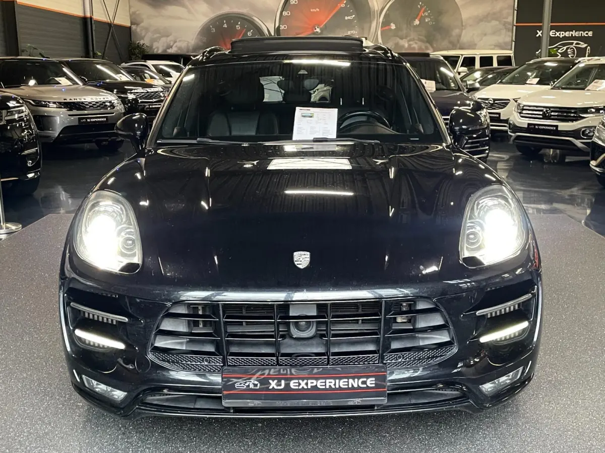 3.6 Turbo 400 PK-PANO-21"-AKRAPOVIC-SPORT CHRONO