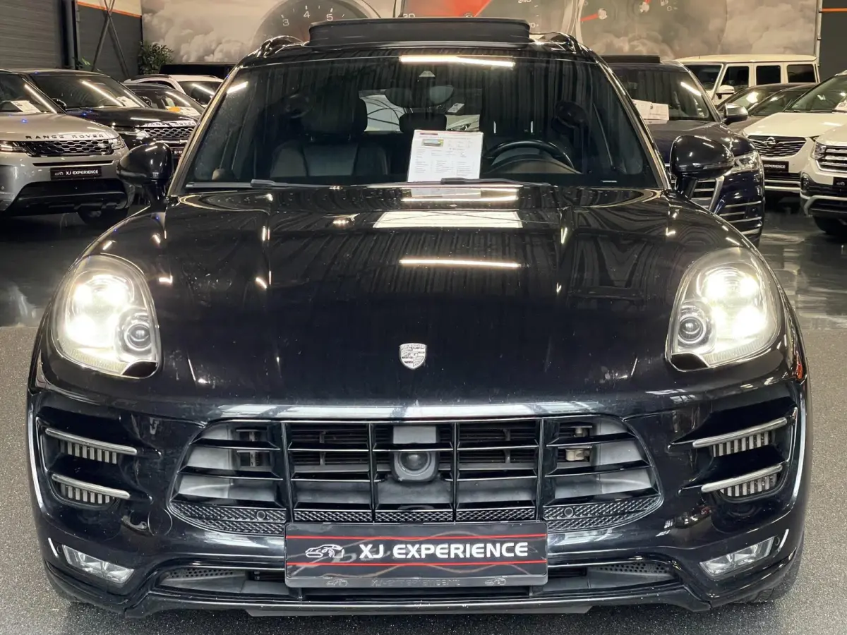 3.6 Turbo 400 PK-PANO-21"-AKRAPOVIC-SPORT CHRONO