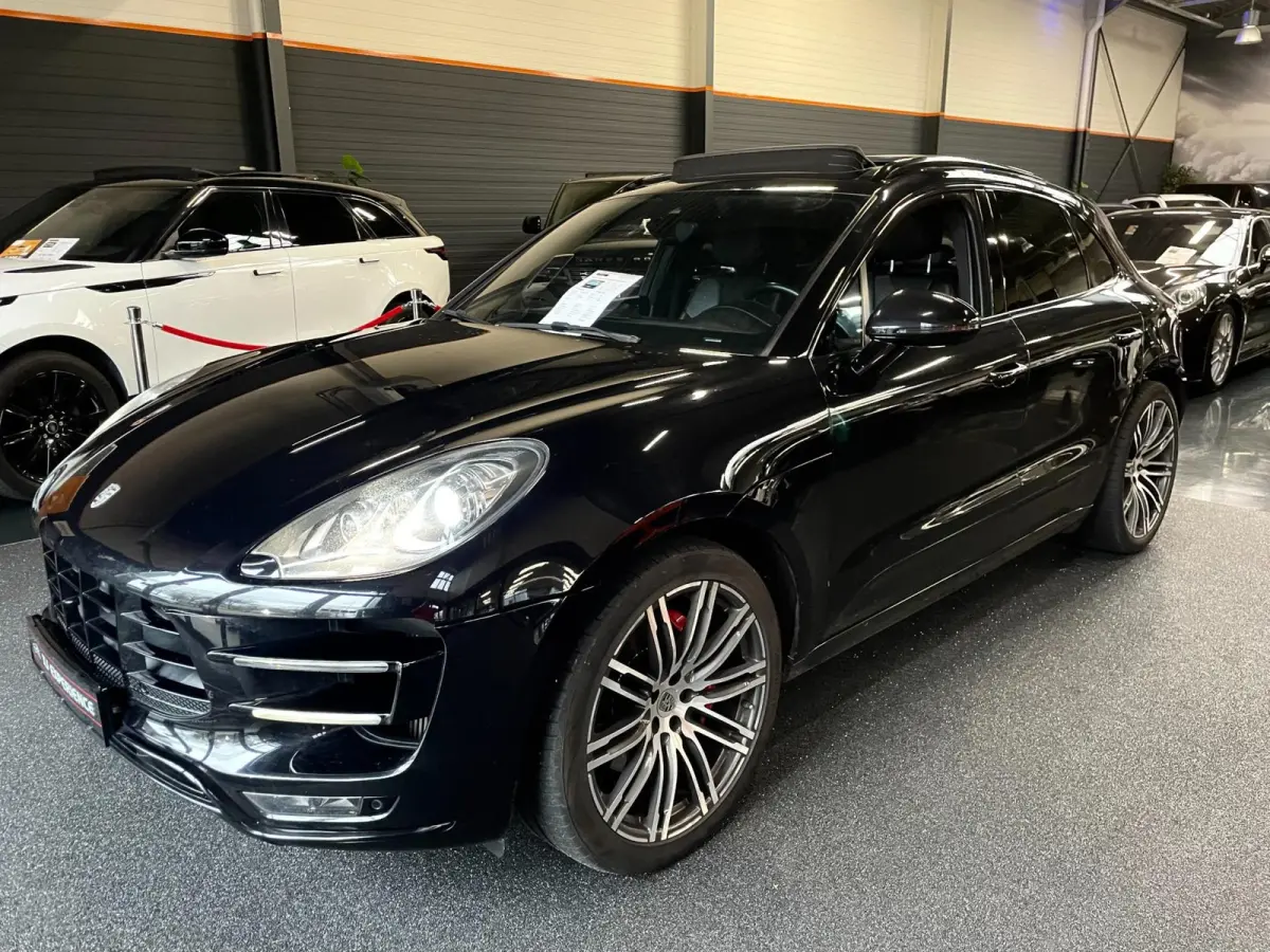 3.6 Turbo 400 PK-PANO-21"-AKRAPOVIC-SPORT CHRONO