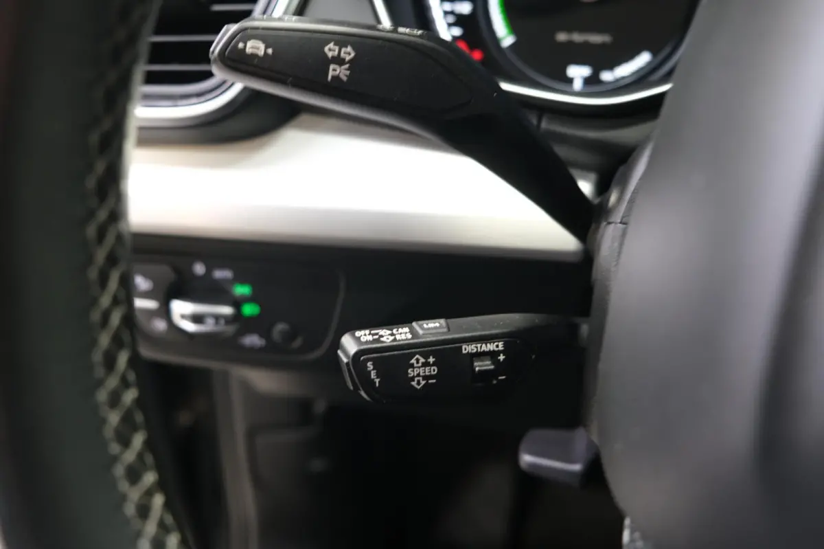 50 TFSI e S edition 2x S-Line - Airco, Navi, Cruise, PDC, Trekhaak.
