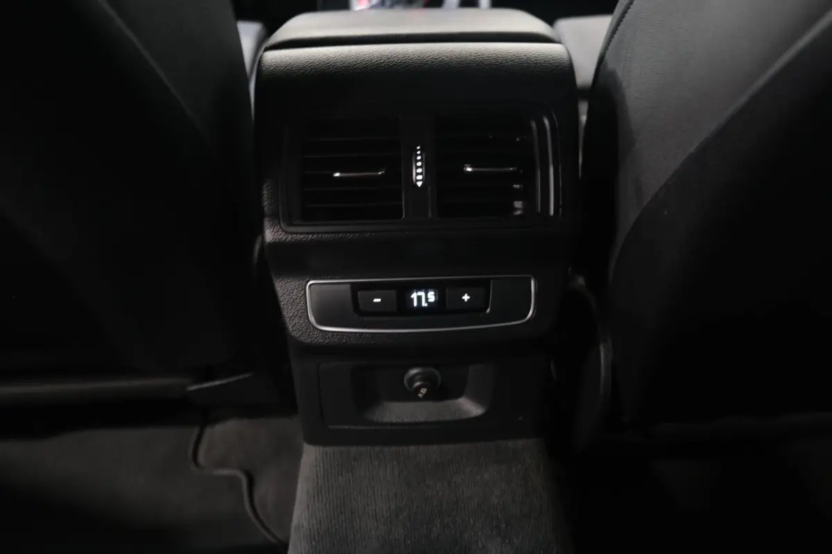 50 TFSI e S edition 2x S-Line - Airco, Navi, Cruise, PDC, Trekhaak.