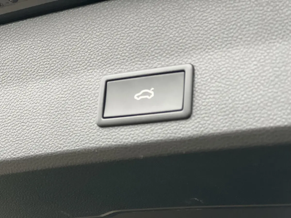 1.5 TSI FR Facelift|Keyless|Camera|Virtual|Stuurverw.|Sfeerverlichting|