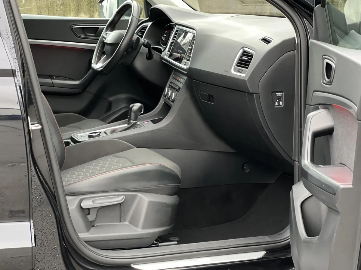 1.5 TSI FR Facelift|Keyless|Camera|Virtual|Stuurverw.|Sfeerverlichting|