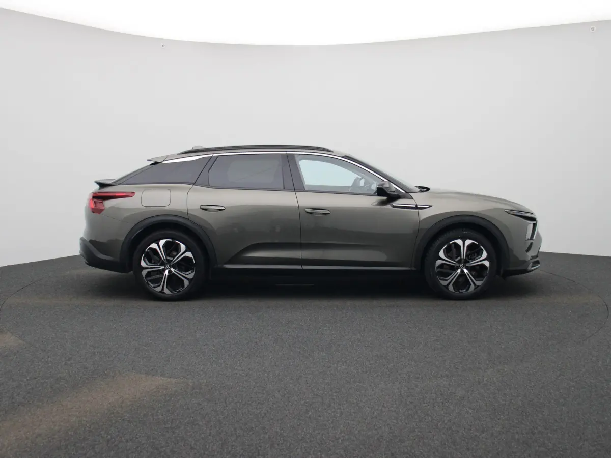 1.6 Plug-in Hybrid 180 Business Plus | 100% SOH | LEDEREN BEKLEDING | ACHTERUITRIJCAMERA | PARKEERSENSOREN | STUUR- EN STOELVERWARMING | APPLE CARPLAY / ANDRIOD AUTO | HEAD-UP DISPLAY |