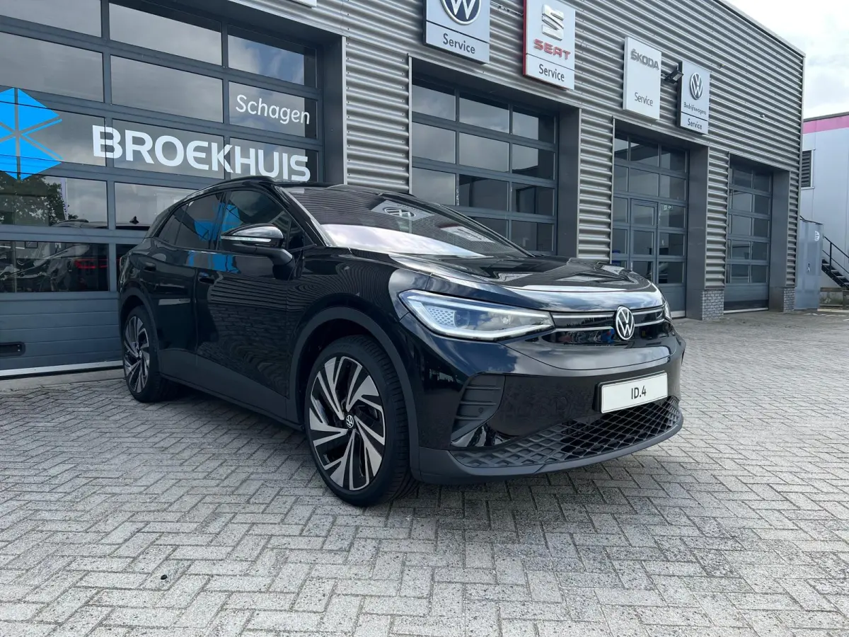 Pro Limited Edition | 'App-Connect' draadloze smartphone integratie | Achterbank in ongelijke delen neerklapbaar incl. middenarmsteun en doorlaadmogelijkheid | Afstandscontrolesysteem (Front