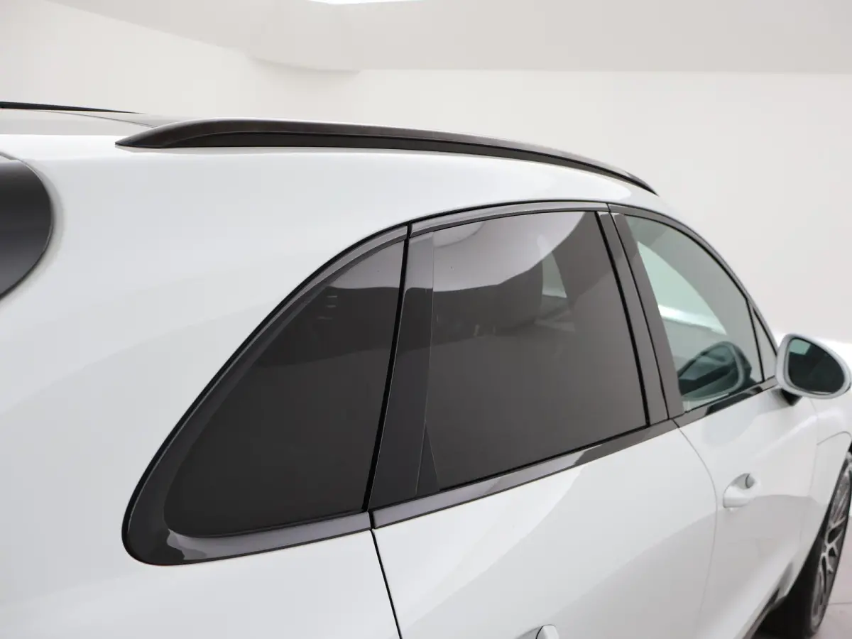 2.0 AUT. FACELIFT MODEL + PANORAMA | LUCHTVERING | 21 INCH | STOELVERW. V+A | CARRERAWIT METALLIC