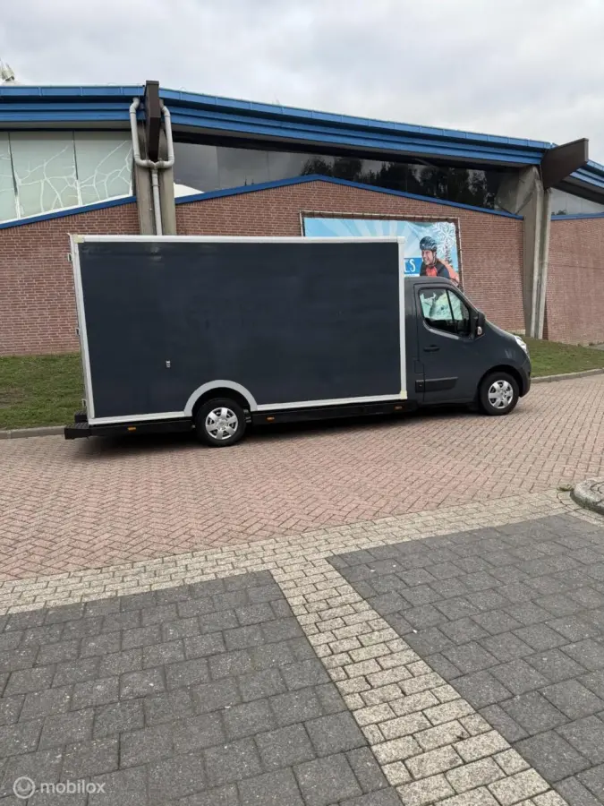 LOWLINER VERKOOPWAGEN FOODTRUCK LEASE € 249,- P/M bestel T35 2.3 dCi L3H2 Energy