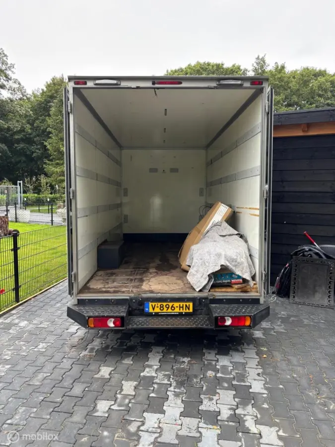 LOWLINER VERKOOPWAGEN FOODTRUCK LEASE € 249,- P/M bestel T35 2.3 dCi L3H2 Energy