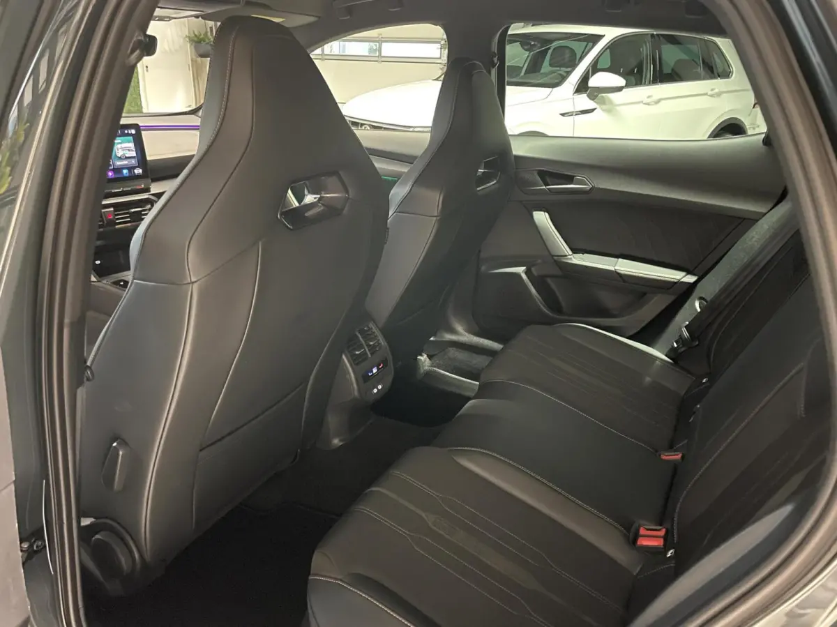 1.4 e-Hybrid VZ 245 PK/ Camera/ 19''LMV/ Keyless/ Trekhaak