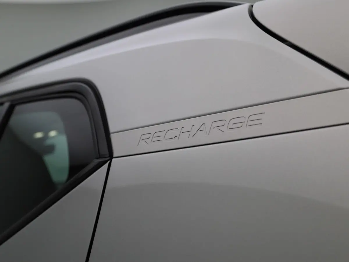 Extended Range Plus | Automaat | Virtual cockpit | Apple & Android Carplay | Parkeersensoren  | camera | Stoel & Stuurverwarming | Adaptieve Cruise Control | Elec. achterklep
