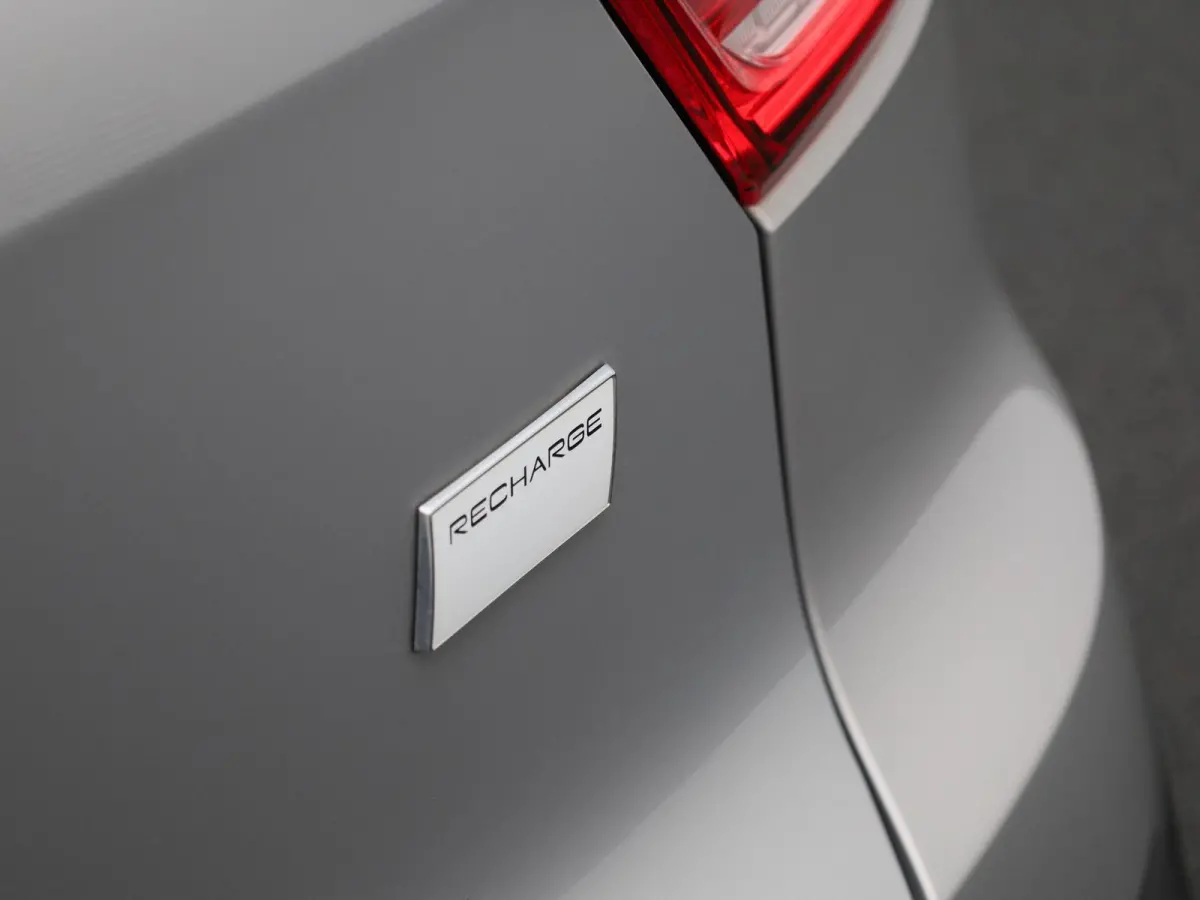Extended Range Plus | Automaat | Virtual cockpit | Apple & Android Carplay | Parkeersensoren  | camera | Stoel & Stuurverwarming | Adaptieve Cruise Control | Elec. achterklep