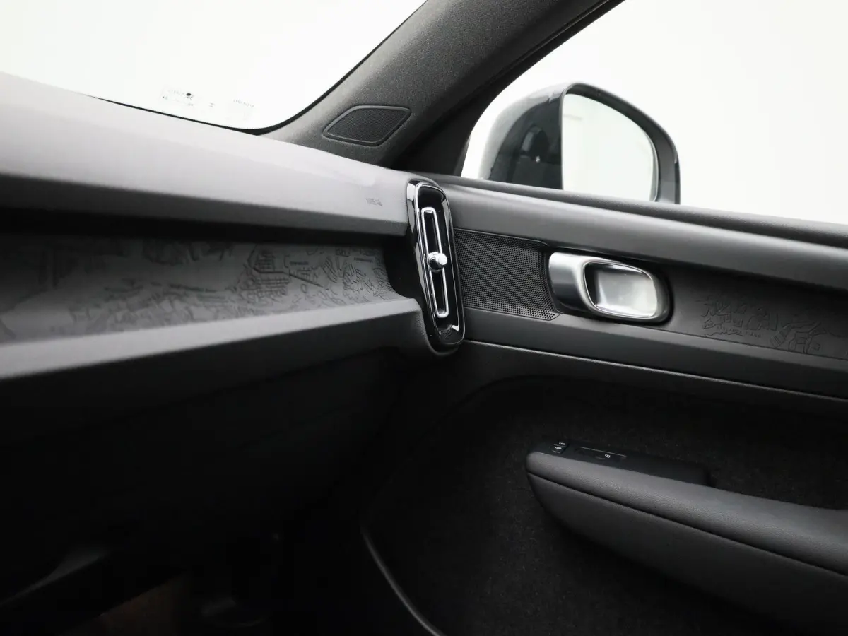 Extended Range Plus | Automaat | Virtual cockpit | Apple & Android Carplay | Parkeersensoren  | camera | Stoel & Stuurverwarming | Adaptieve Cruise Control | Elec. achterklep