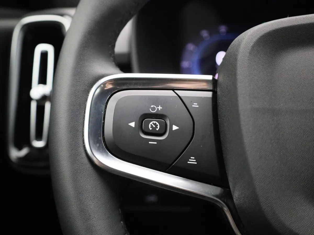 Extended Range Plus 250Pk | Google Navigatie | Apple & Android Carplay | Parkeersensoren Voor & Achter | Achteruitrijcamera | Stoel & Stuurverwarming | Adaptieve Cruise Control |