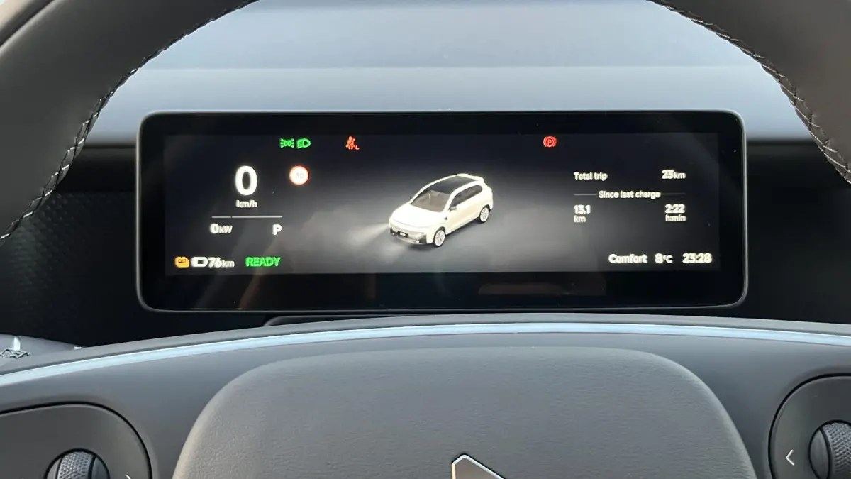 Design ProMax 67.1 kWh / Panoramadak / Leder /