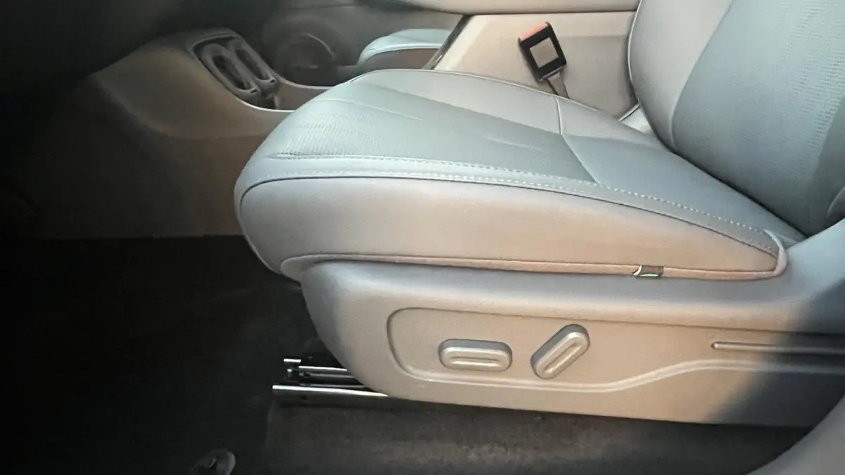 Design ProMax 67.1 kWh / Panoramadak / Leder /