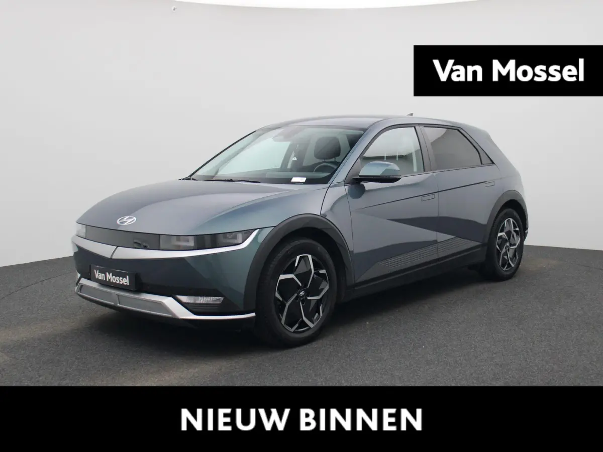 58kWh Core AUTOMAAT | ADAPTIEVE CRUISE | NAVIGATIE | CAMERA | APPLE CARPLAY | PDC | LMV | WINTERPAKKET | DAB | ELEKTRISCHE KOFFERKLEP |