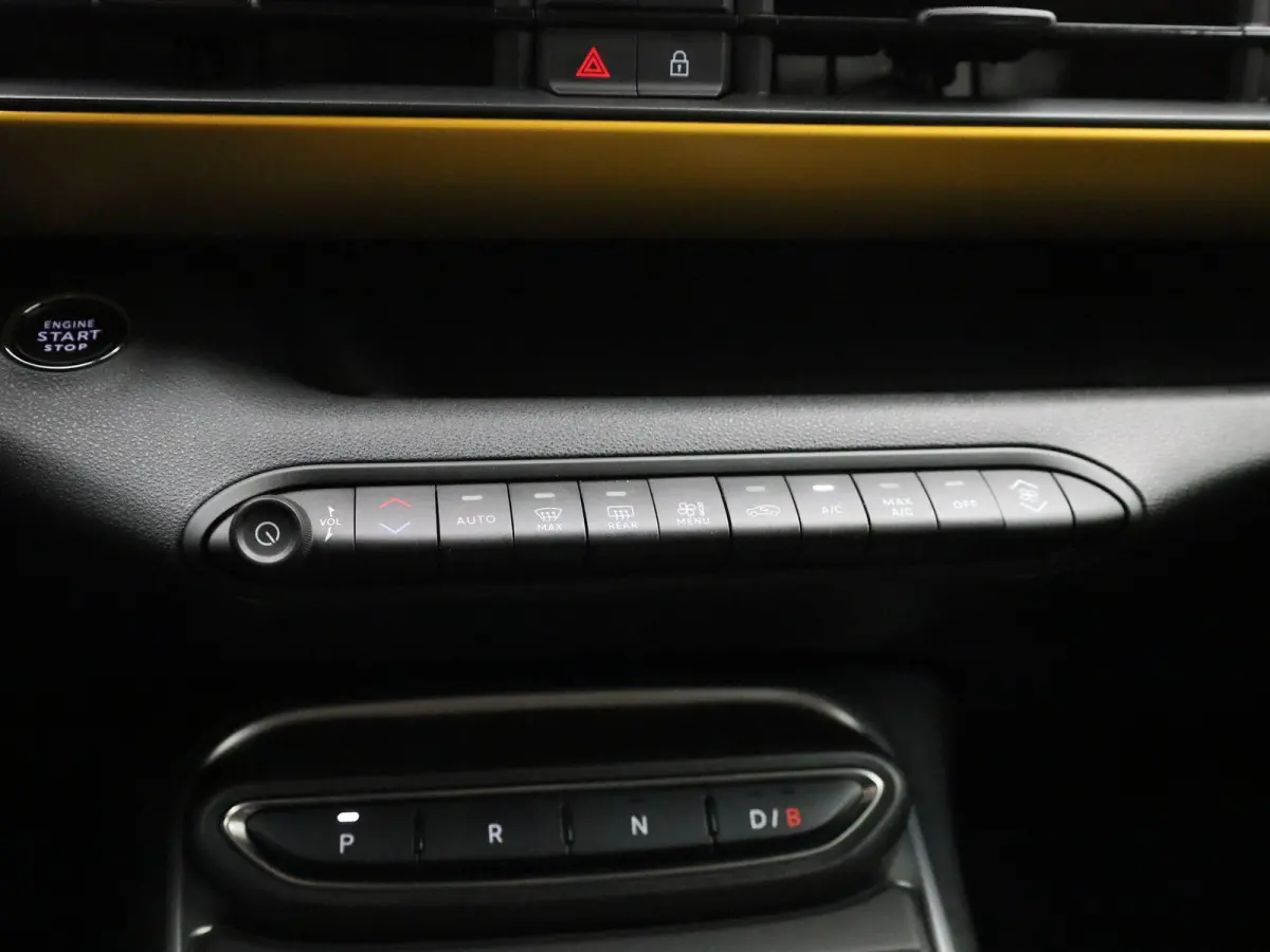 54kWh 1st Edition | ACHTERUITRIJCAMERA | NAVIGATIE | CLIMATE CONTROL | STOELVERWARMING | APPLE CARPLAY | ANDROID AUTO |