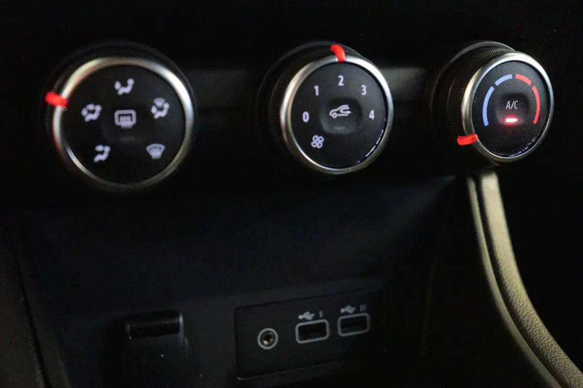 1.0 TCe 90 Equilibre | APPCONNECT | AIRCO | CRUISE | LANE-ASSIST | LED |
