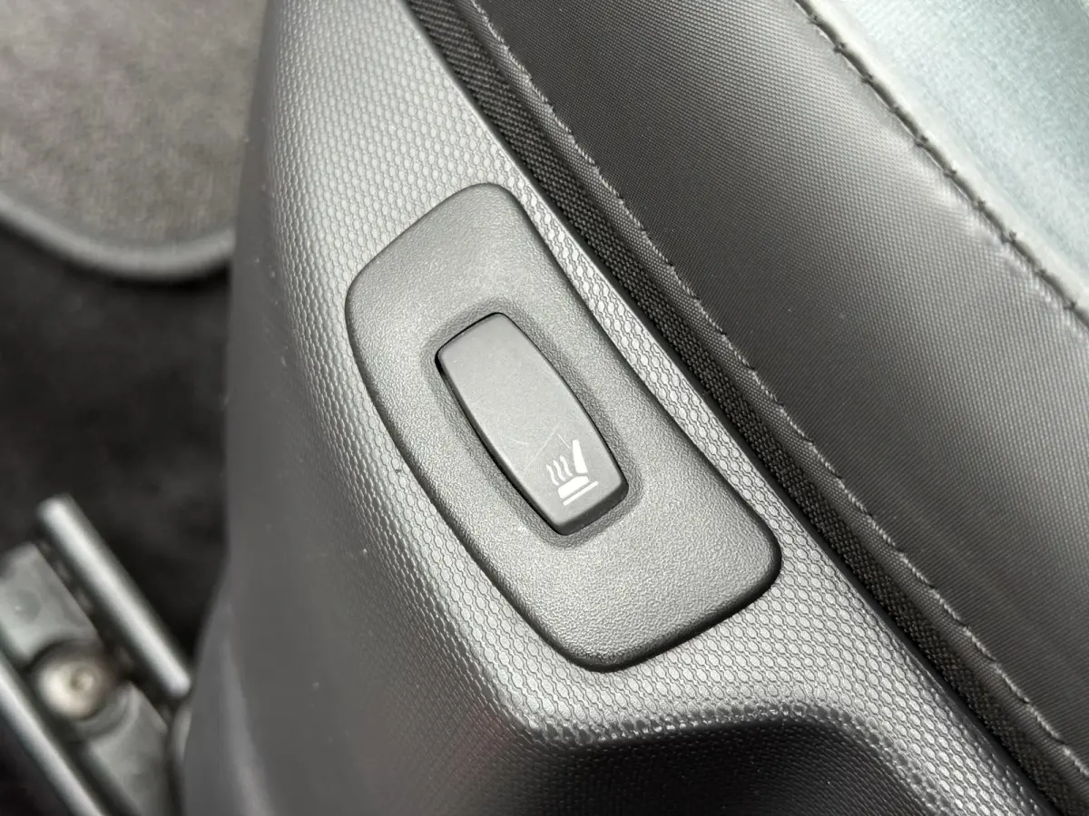 1.2 TCe Xmod 1e Eigenaar,Trekhaak,Camera,Navi,Stoelverw,Keyless,Halfleder,Lm velgen,120pk,Automaat,Pdc,Apk tot 03-2027