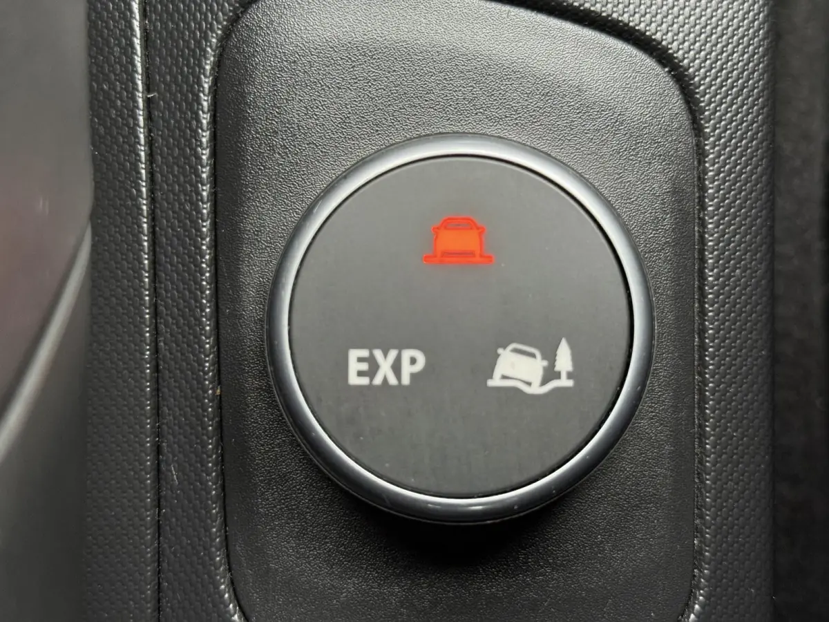 1.2 TCe Xmod 1e Eigenaar,Trekhaak,Camera,Navi,Stoelverw,Keyless,Halfleder,Lm velgen,120pk,Automaat,Pdc,Apk tot 03-2027