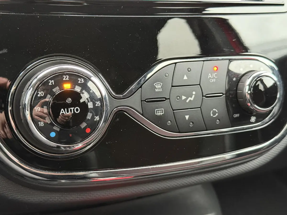 1.2 TCe Xmod 1e Eigenaar,Trekhaak,Camera,Navi,Stoelverw,Keyless,Halfleder,Lm velgen,120pk,Automaat,Pdc,Apk tot 03-2027