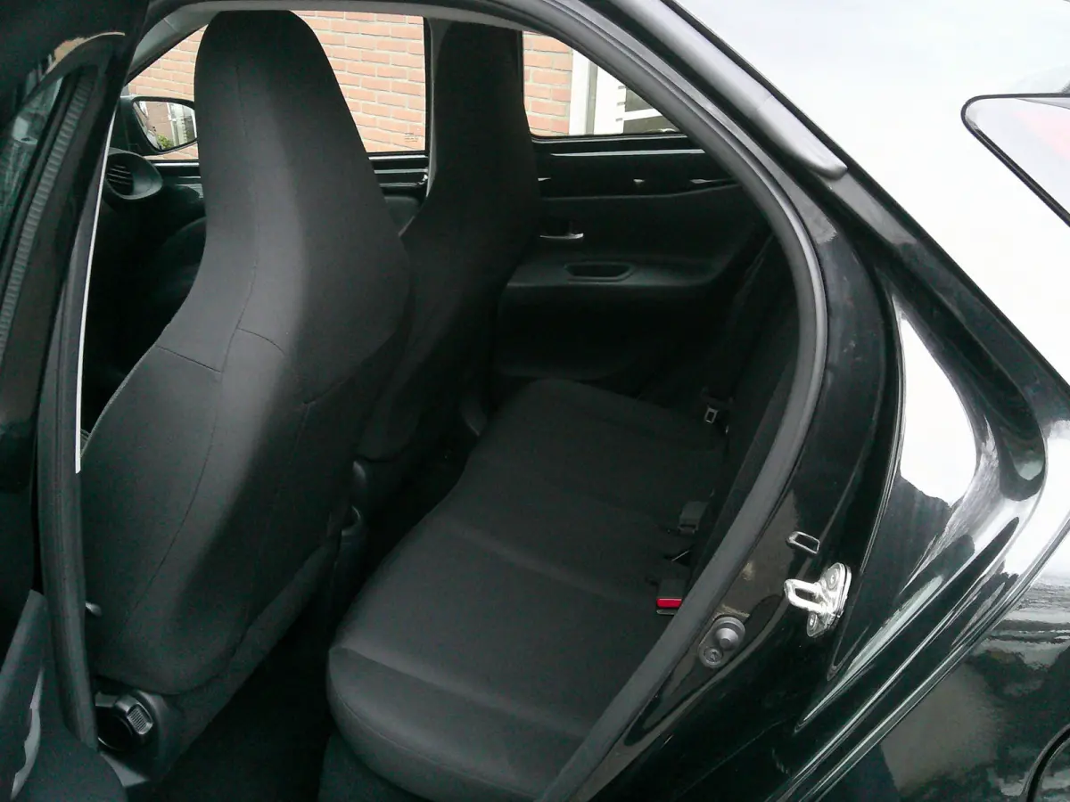 1.0 VVT-i MT Play