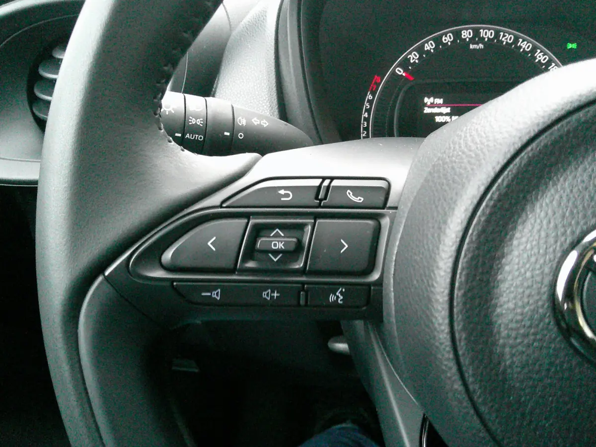 1.0 VVT-i MT Play