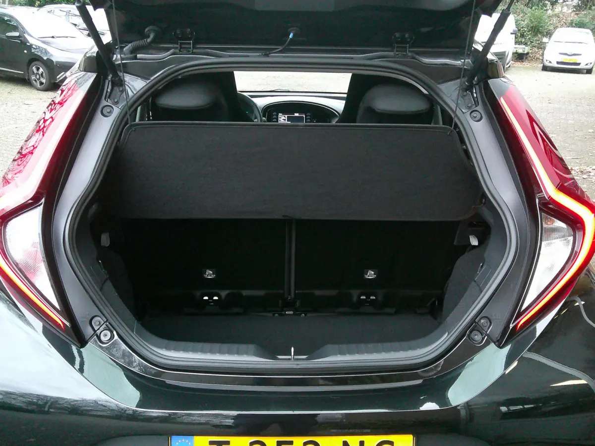 1.0 VVT-i MT Play