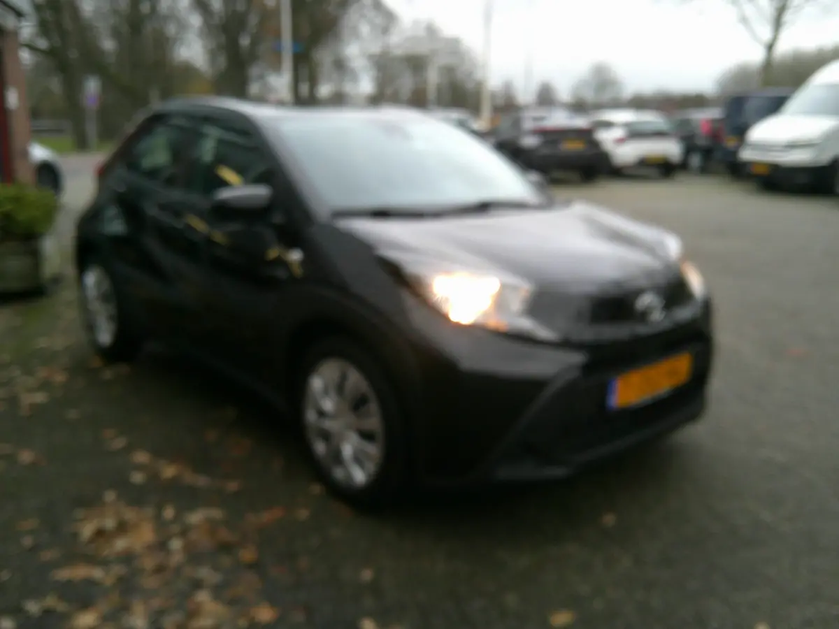 1.0 VVT-i MT Play