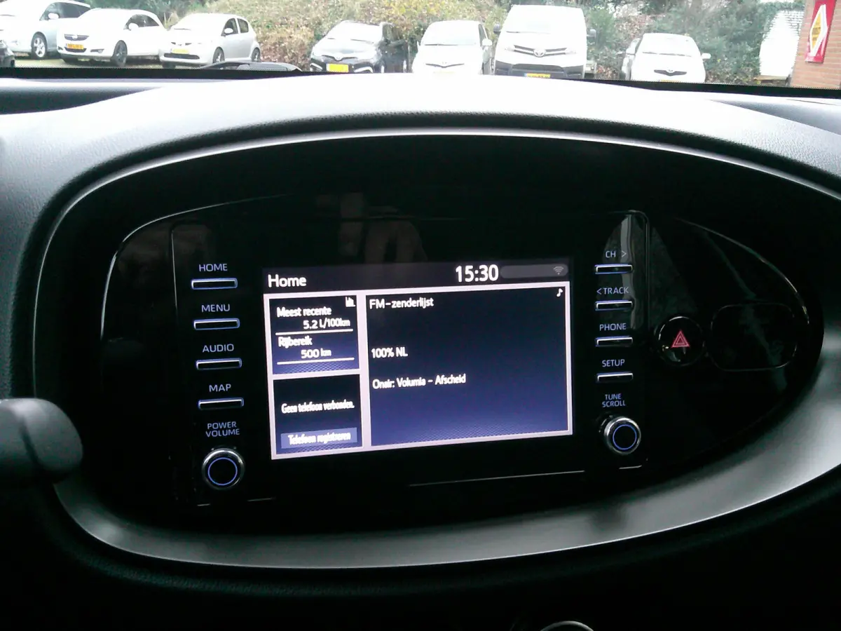 1.0 VVT-i MT Play