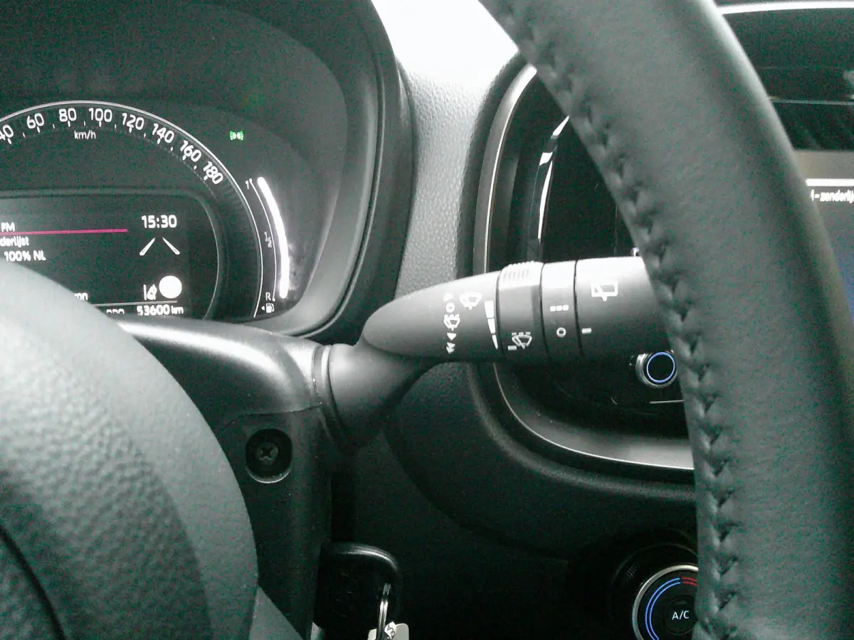 1.0 VVT-i MT Play