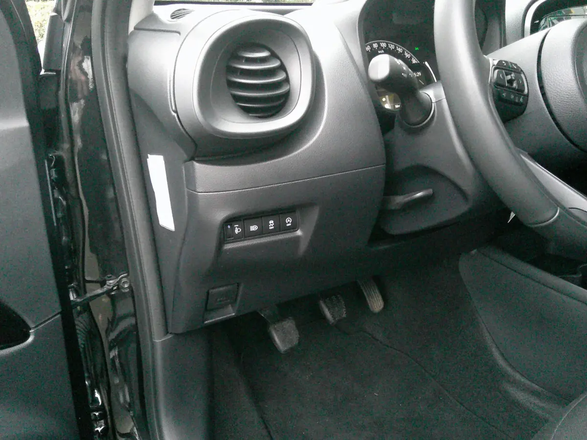 1.0 VVT-i MT Play