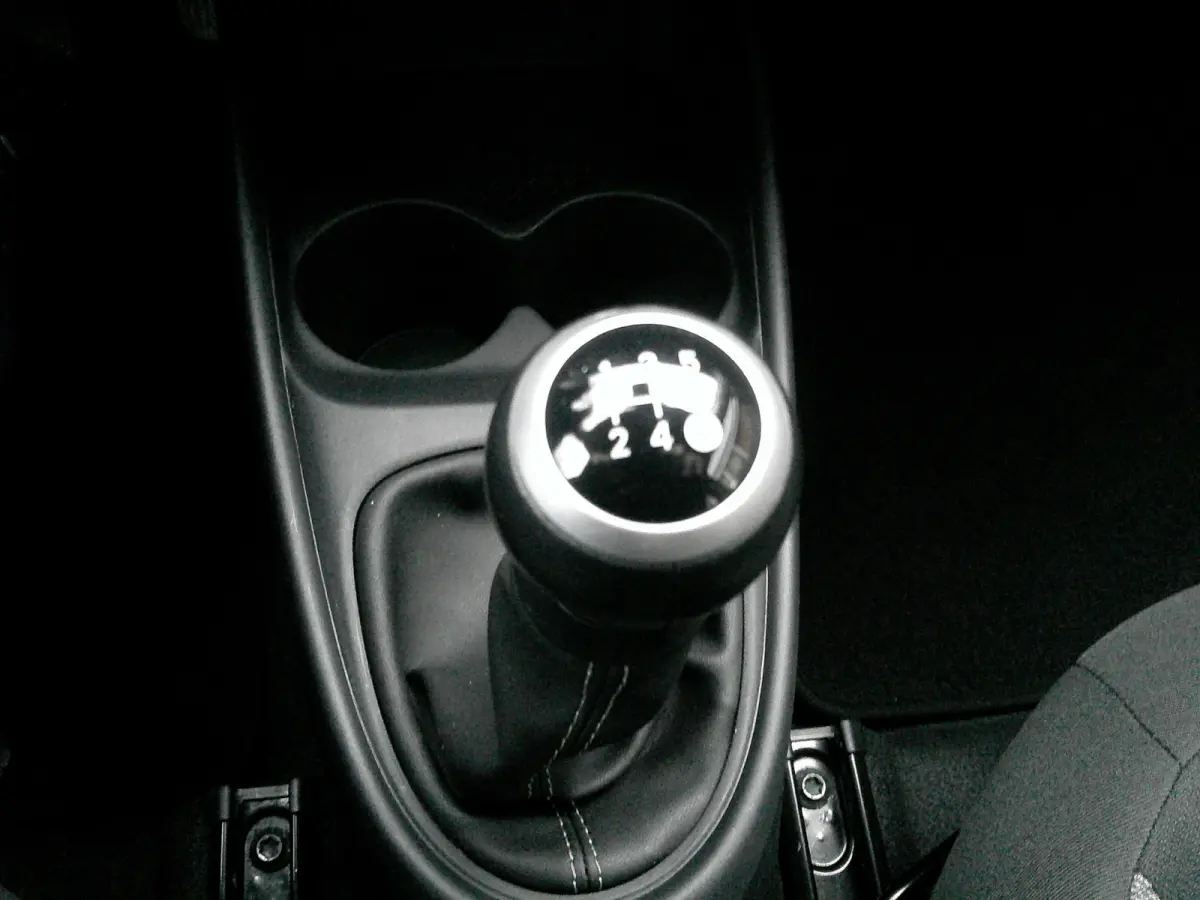 1.0 VVT-i MT Play