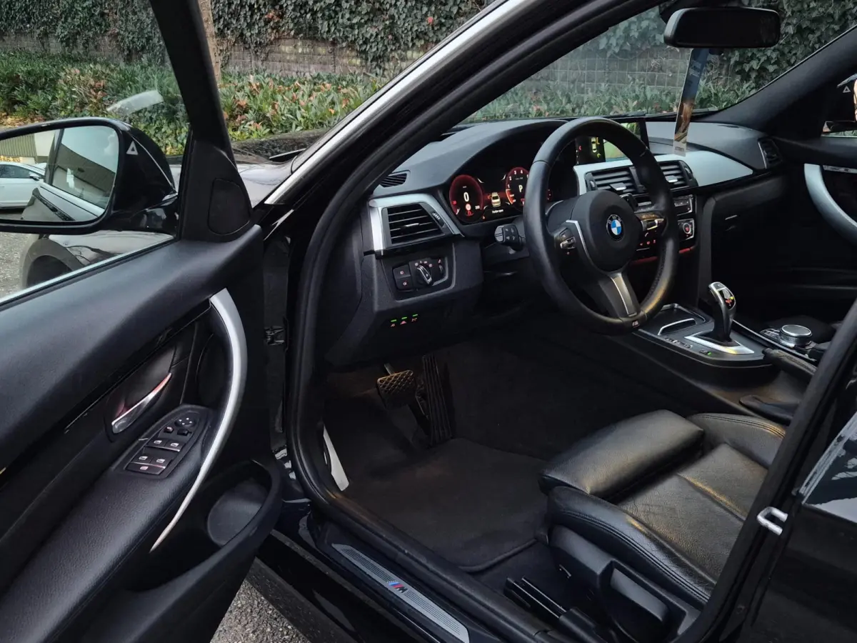 320i M Sport Ed Apple CarPlay Trekhaak Camera Line Assist Shadow Executive
