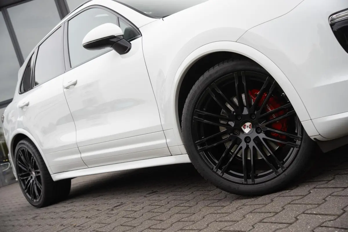 3.0 S E-Hybrid|Org NL NAP|BTW|GTS SportDesign|Carbon|Panoramadak|Bose|Luchtvering|Top Conditie|Dealer Onderhouden
