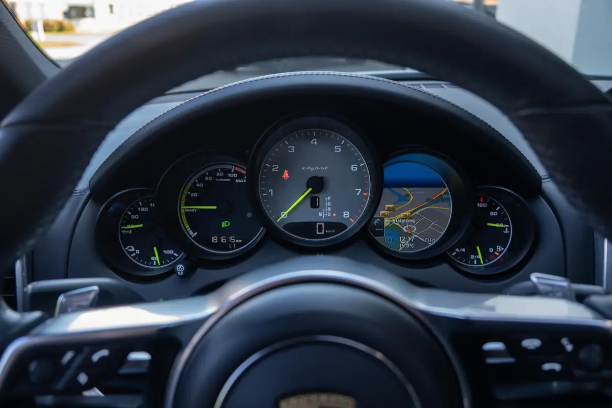 3.0 S E-Hybrid|Org NL NAP|BTW|GTS SportDesign|Carbon|Panoramadak|Bose|Luchtvering|Top Conditie|Dealer Onderhouden