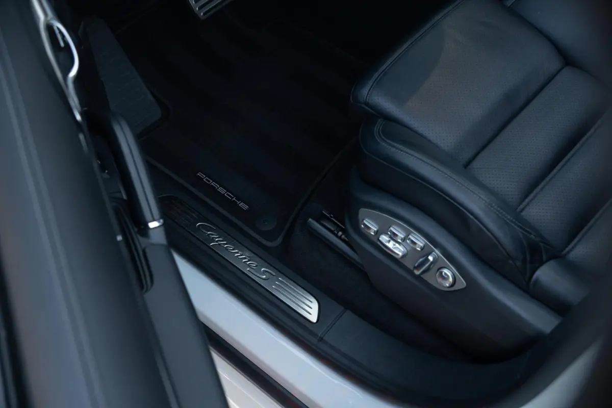3.0 S E-Hybrid|Org NL NAP|BTW|GTS SportDesign|Carbon|Panoramadak|Bose|Luchtvering|Top Conditie|Dealer Onderhouden
