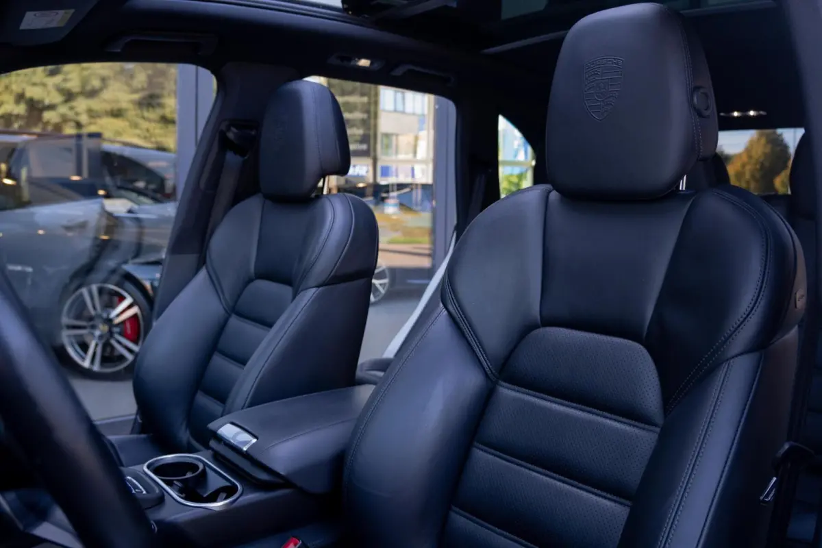 3.0 S E-Hybrid|Org NL NAP|BTW|GTS SportDesign|Carbon|Panoramadak|Bose|Luchtvering|Top Conditie|Dealer Onderhouden