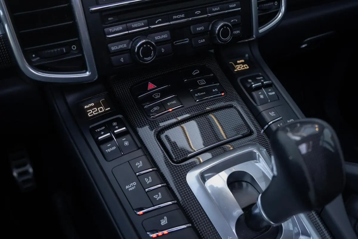 3.0 S E-Hybrid|Org NL NAP|BTW|GTS SportDesign|Carbon|Panoramadak|Bose|Luchtvering|Top Conditie|Dealer Onderhouden