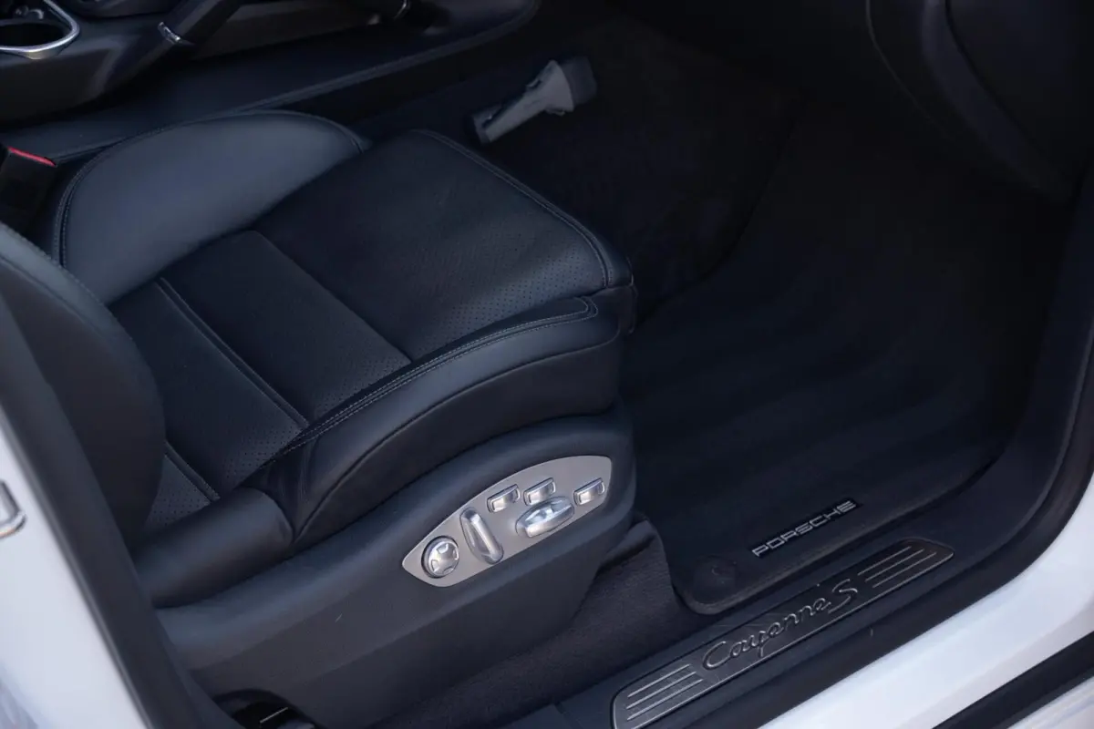 3.0 S E-Hybrid|Org NL NAP|BTW|GTS SportDesign|Carbon|Panoramadak|Bose|Luchtvering|Top Conditie|Dealer Onderhouden