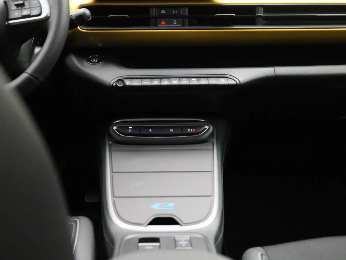 54kWh 1st Edition | NAVIGATIE | HALF-LEDER | CAMERA