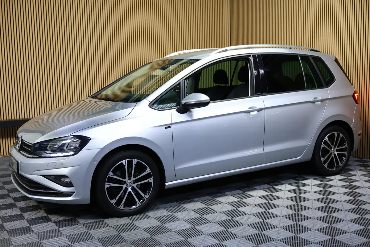 1.5 TSI DSG Highline ACC DAB NAV BT STOELVW TREKHAAK '18