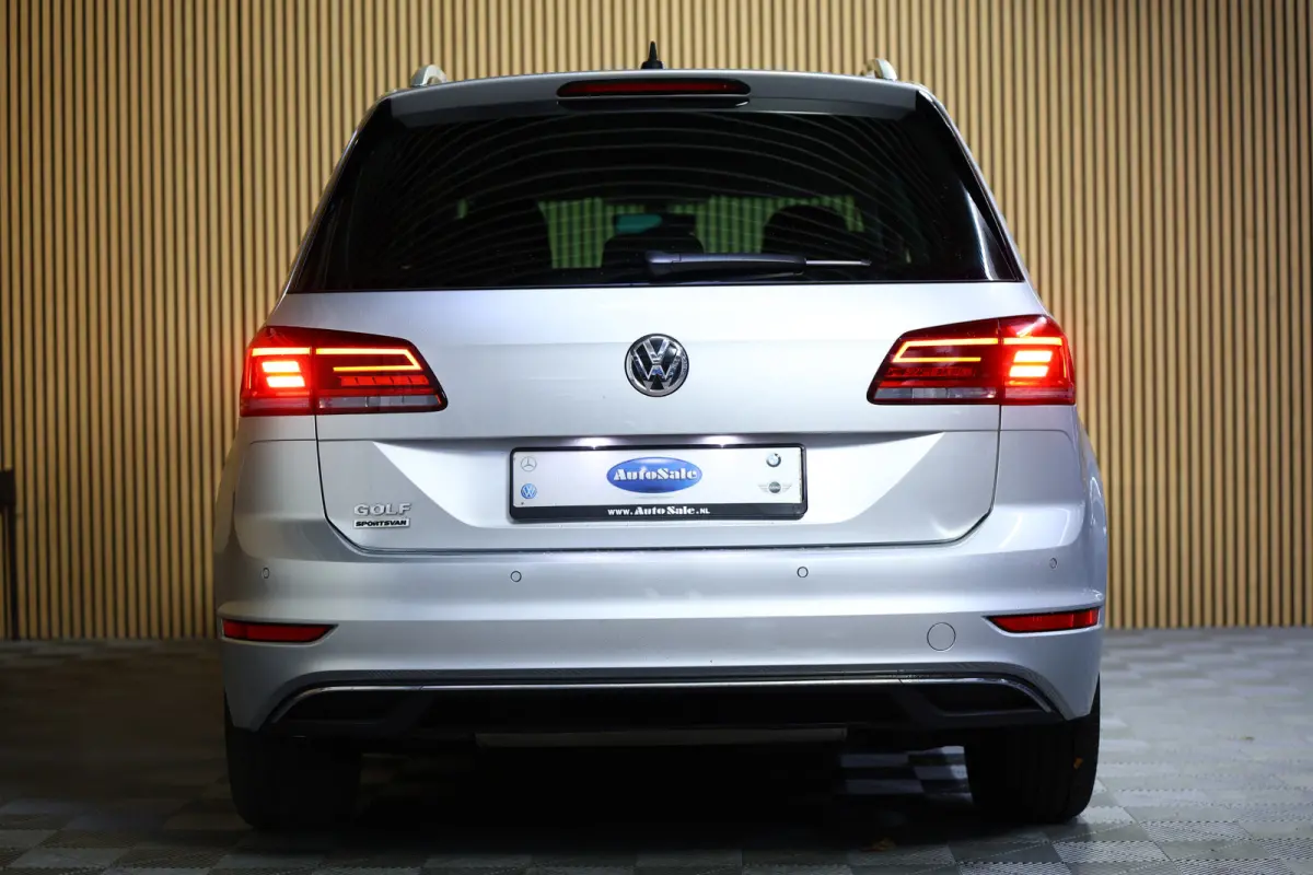 1.5 TSI DSG Highline ACC DAB NAV BT STOELVW TREKHAAK '18